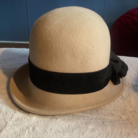 Conner Handmade Hat - Picture 2 of 3
